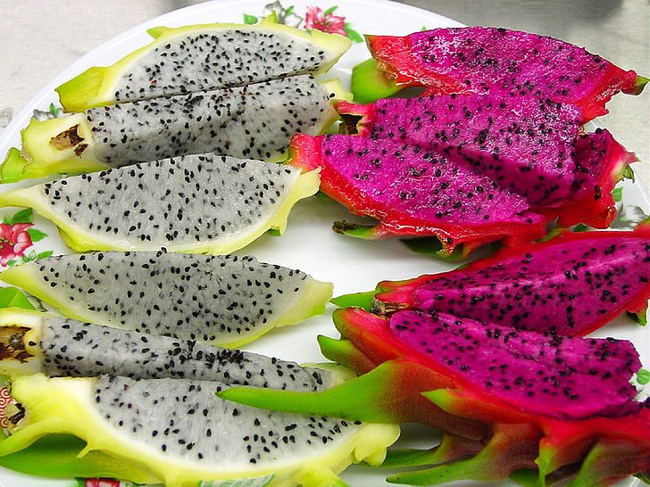 ड्रैगन फ्रूट्स ( Dragon Fruit ) : अनोखी रंगत वाला स्वादिष्ट फल जो दुनिया को मोह लेता है 3 ड्रैगन फ्रूट्स